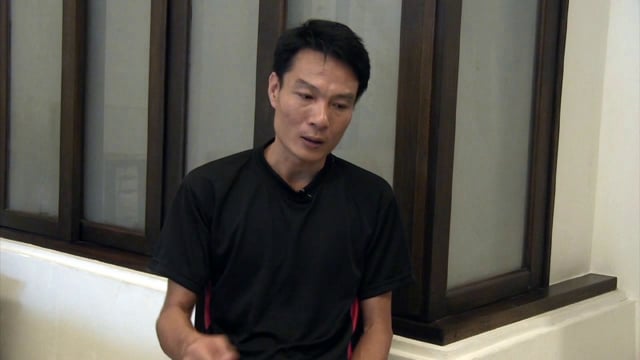 Photographer Suthep Kritsanavarin: Dealing with Challenges, Foundry Photojournalism Workshop 2012